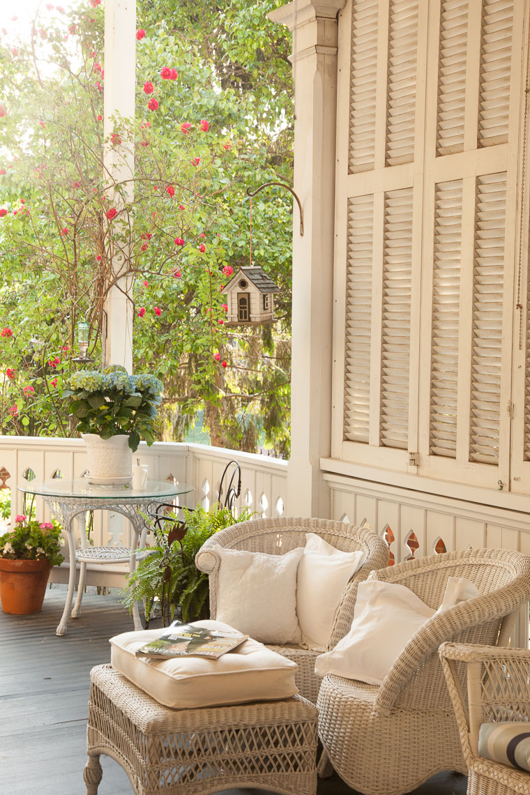 Woodhaven-Porch-Back-05-2